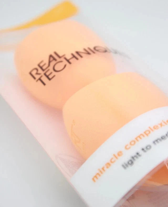 Real Techniques Miracle Complexion Sponge Duo Pack | Flawless Makeup Blending SpongesReal Techniques Miracle Complexion Sponge Duo Pack | Flawless Makeup Blending Sponges