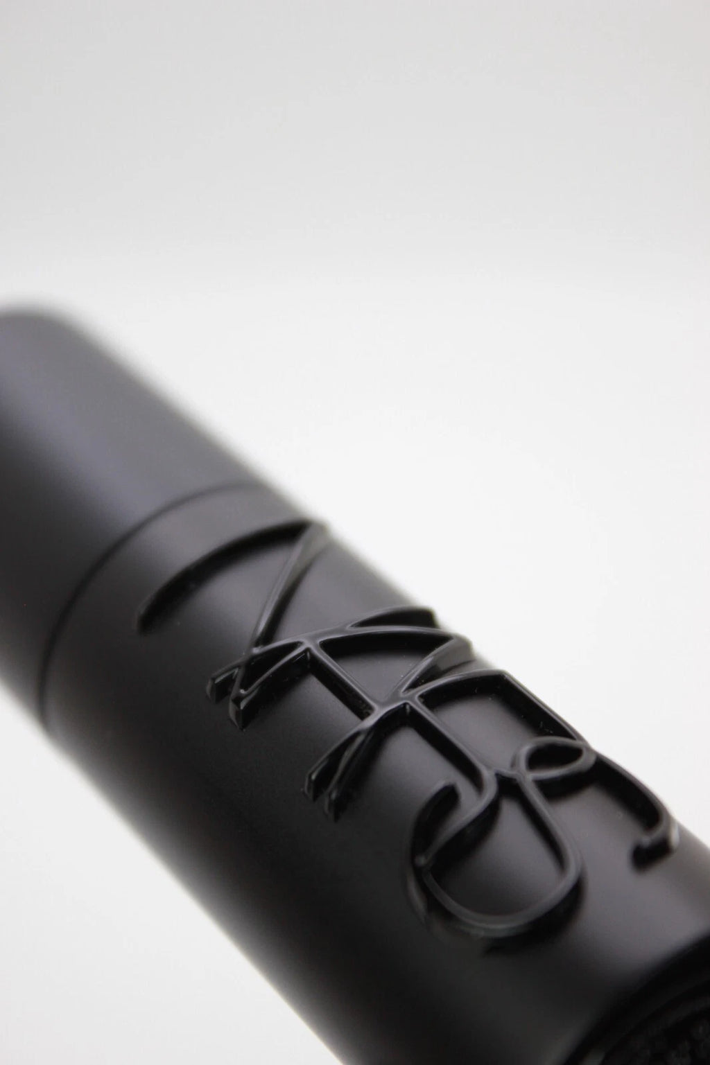 NARS Explicit Lipstick – Rouge 803 Body Heat | Ultra-Pigmented Satin Lipstick with Bold, Sculpted Color